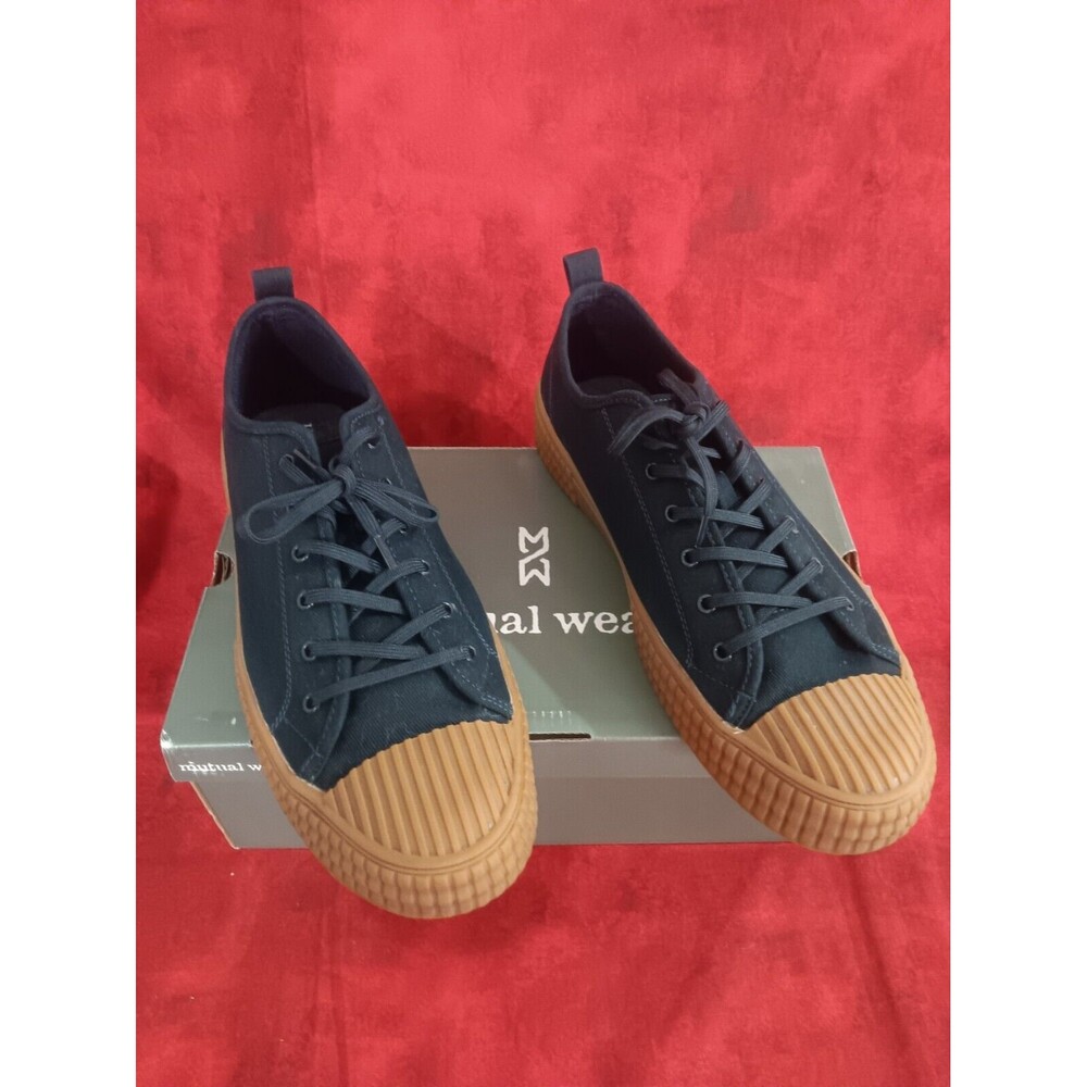 Mutual Weave Leese Memory Foam Navy Blue Men's Size 13M EUC With Box